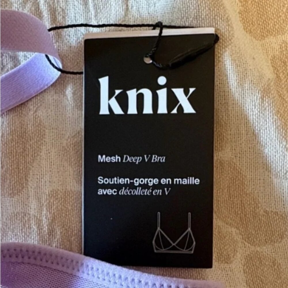 NWT Knix Deep V Wireless Bra (Fits 40D, 40DD, 40E/DDD) - Picture 3 of 6